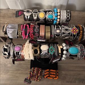 Huge lot of 36 Paparazzi Bracelets! New with Tag!! Lot #P1  NO DUPLICATES!
